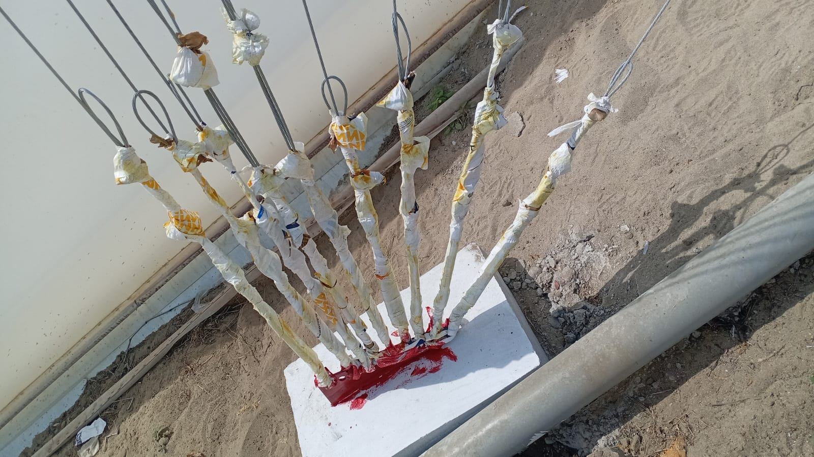 Instalación de torre ventada de 42m - 5